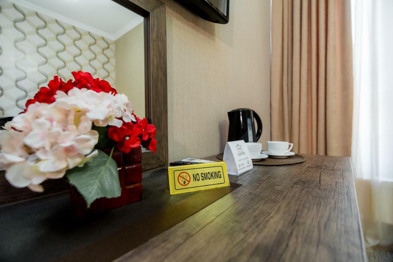 Hotel Makona ティビリシ エクステリア 写真