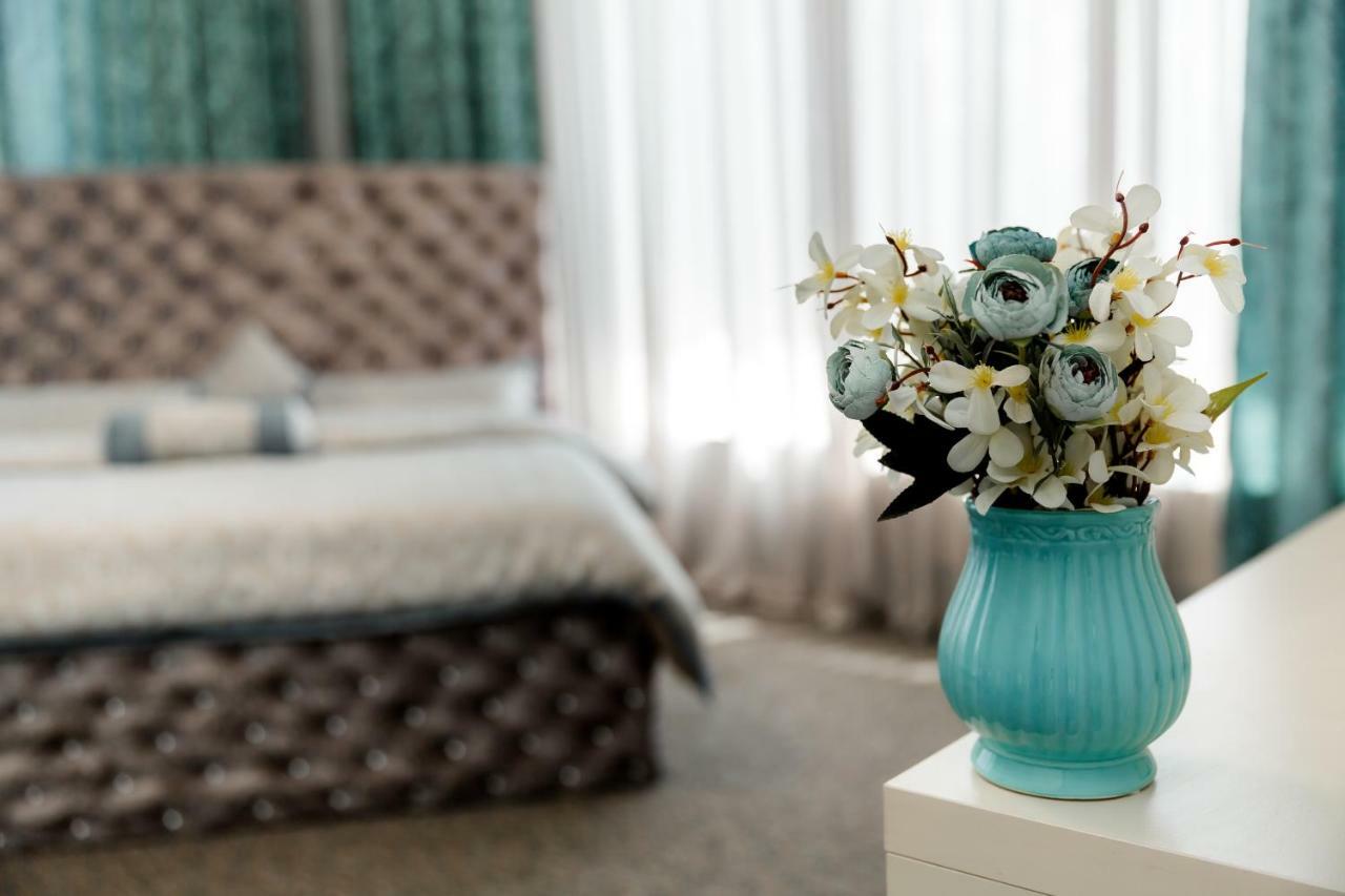 Hotel Makona ティビリシ エクステリア 写真
